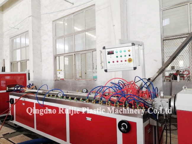 Indoor Decoration WPC Cladding Wall Panel Board Production Line