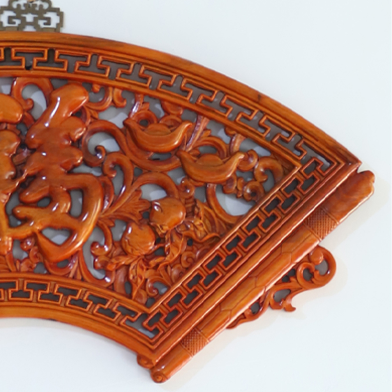 Customizable new Chinese wood carving pendant fanshaped wall decoration wood carving painting camphor wood carving craf