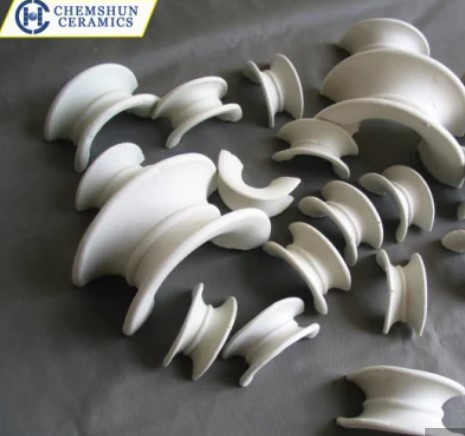 Chemshun Ceramic Saddle Ring as Chemical Packing Al2O3 1722