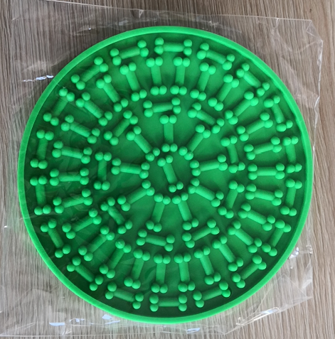 round pet lick pad food grade silicone material antislip sucking back design great for indoor and outdoor use