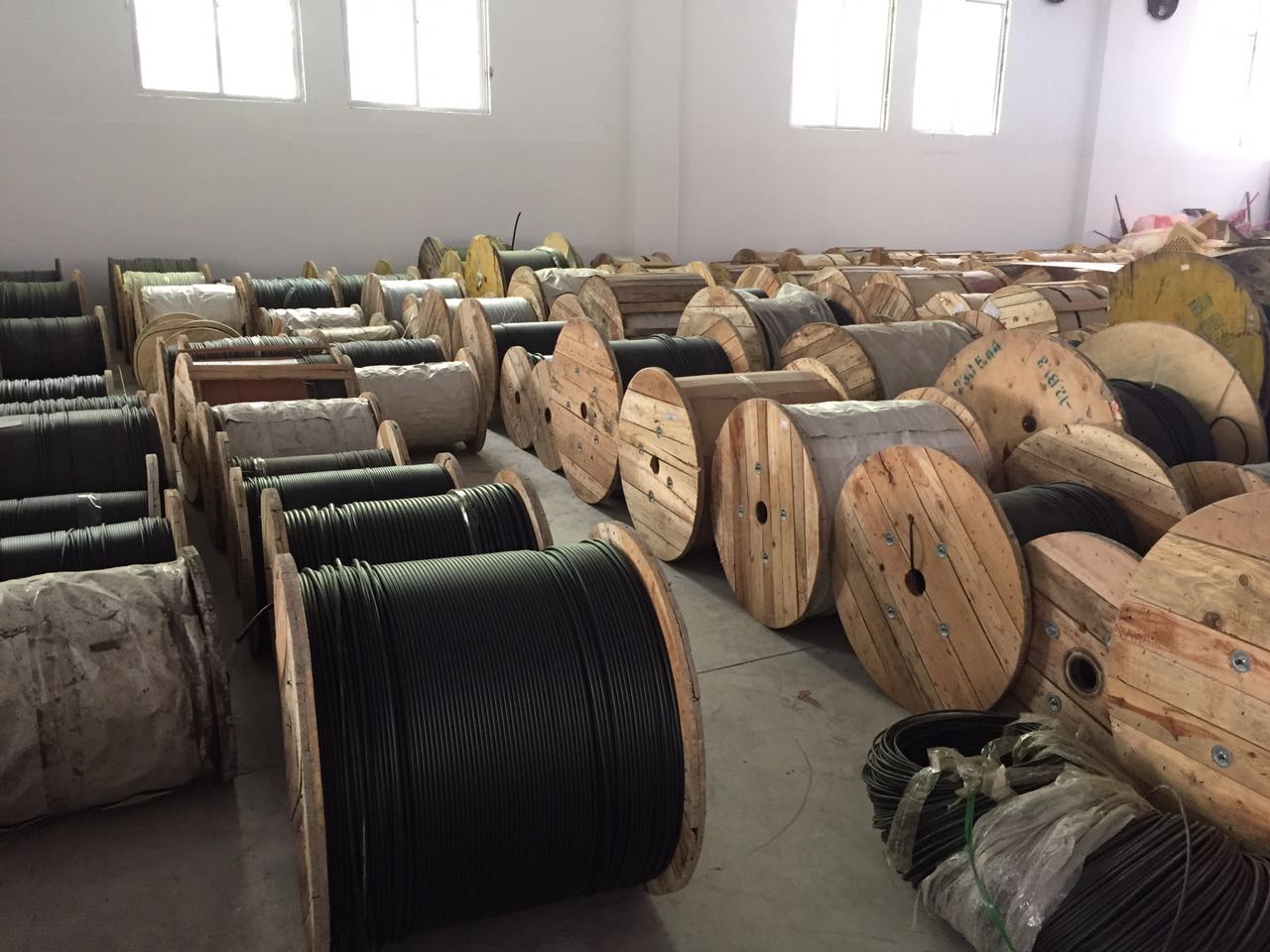 fibra optica FTTH 2 4 6 8 24 32 48 84 96 144 288 cores Armoured Optical Fiber Cable GYTA Gyts GYTA53 GYTS53 GYXTW Fiber