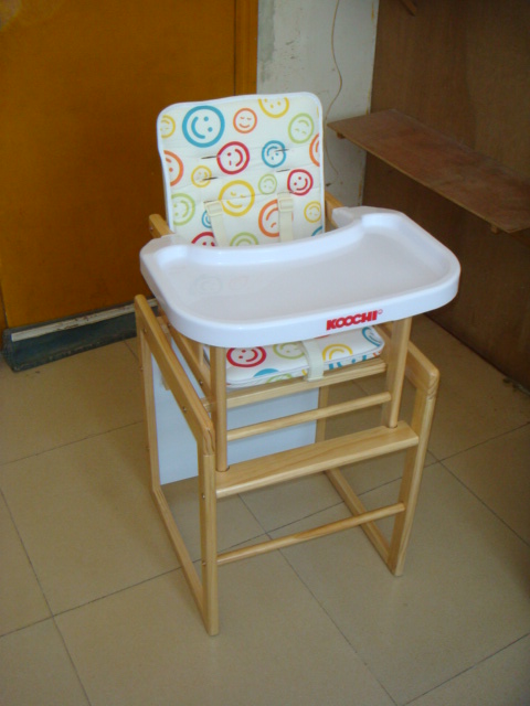 modern Wooden Design high quality Easy to Clean Baby dining High Chair Clearance Costco for sale