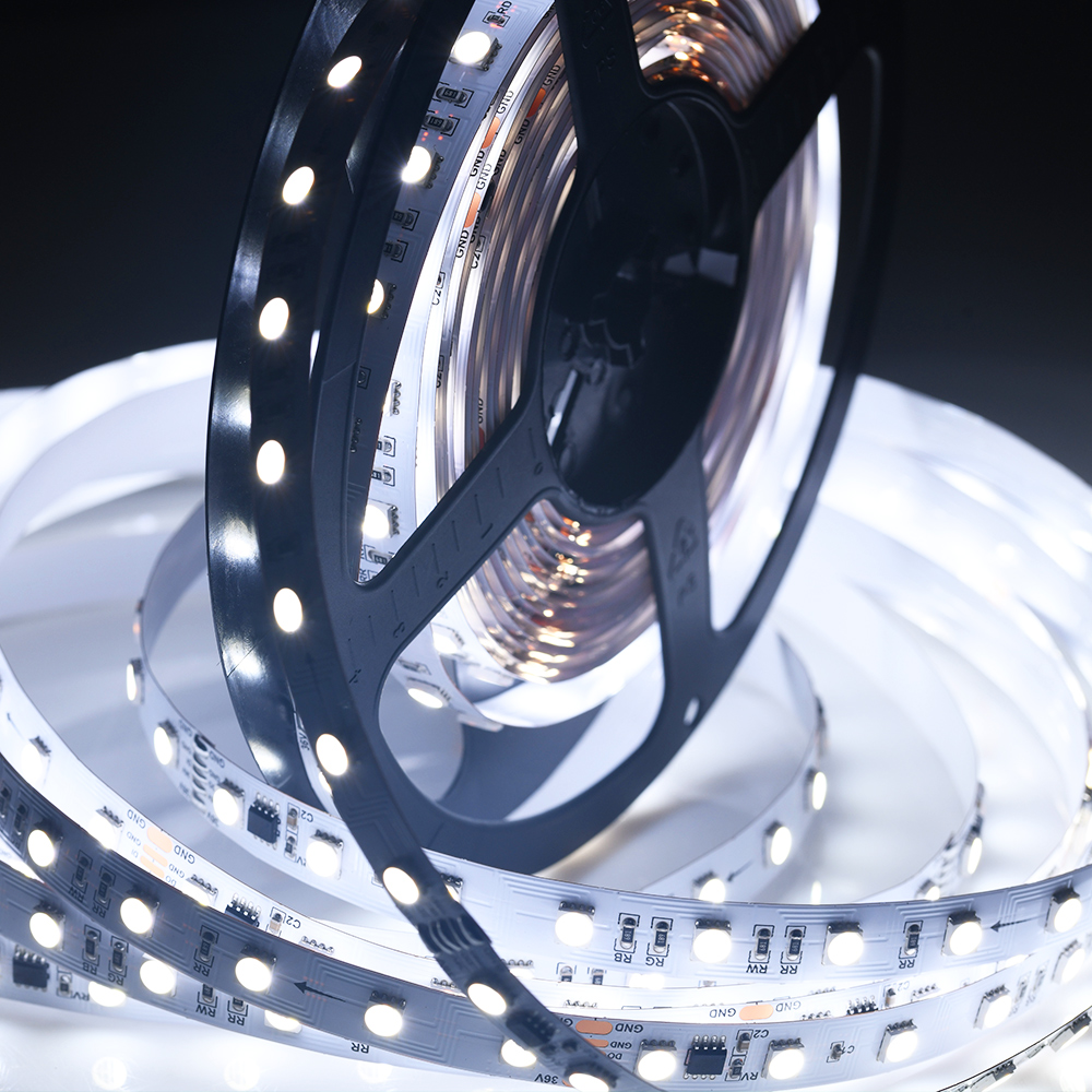New Product UCS2904 New Magic color 36V 12w RGBW LC8824 54ledsm 30mroll flex led strip