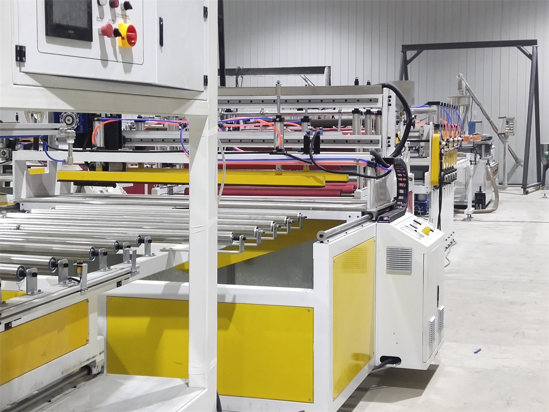 PVC WPC crust foam board extrusion production line