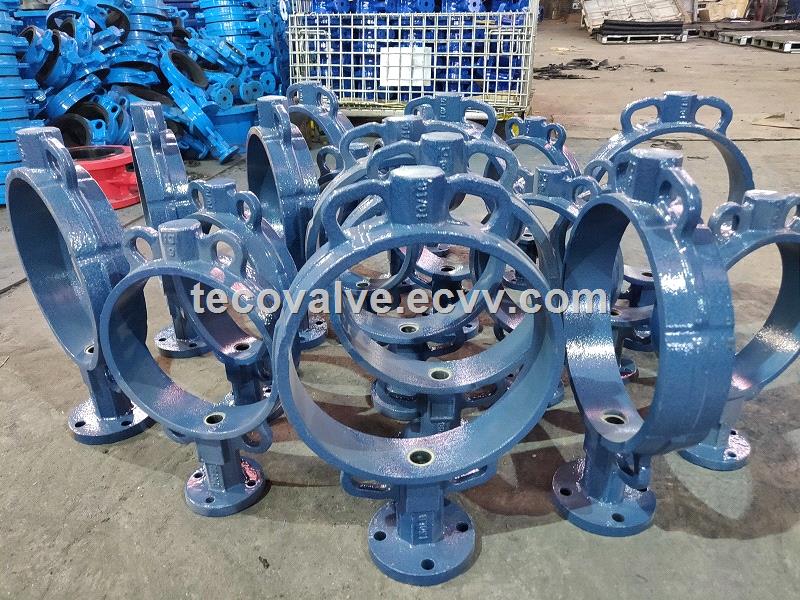 Resilient seat butterfly valves wafer type