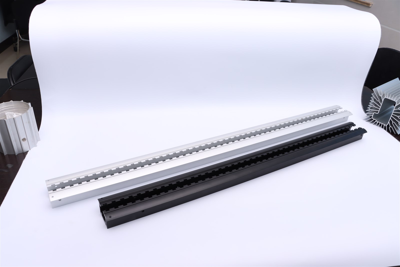 Aluminium Extrusion Automobile Parts Industrial Aluminium Profile