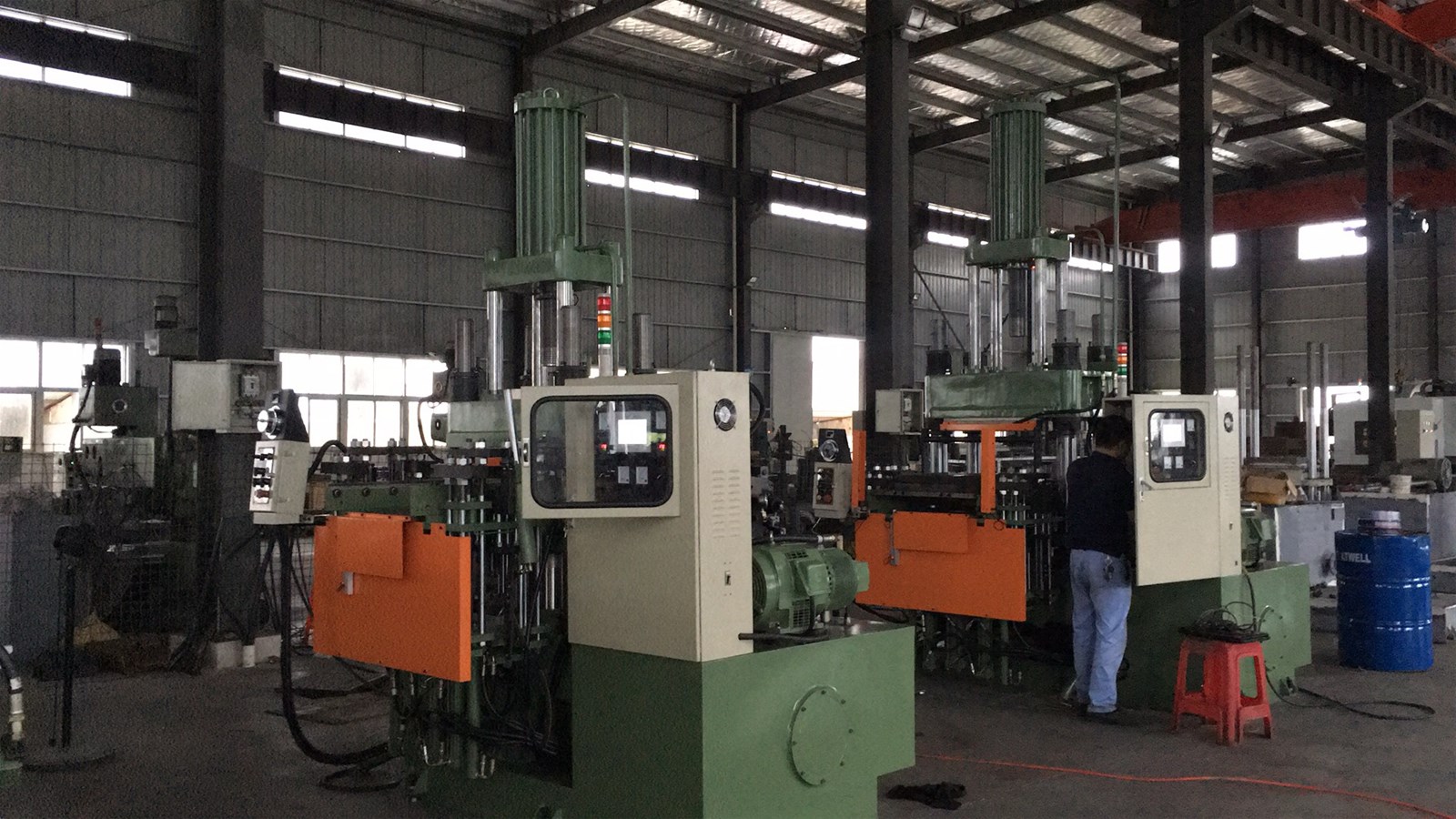 Rubber Transfer Molding Machine