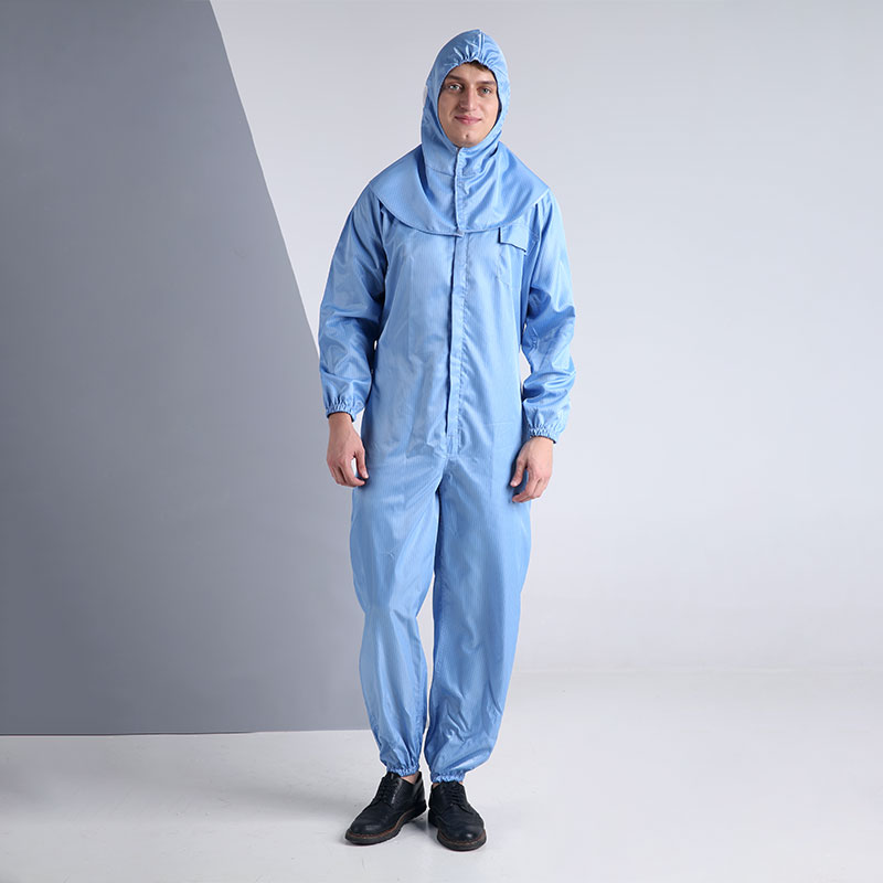 Anti static one piece clothing is one piece style and the cuffs and cuffs are covered with a hood with elastic tighteni