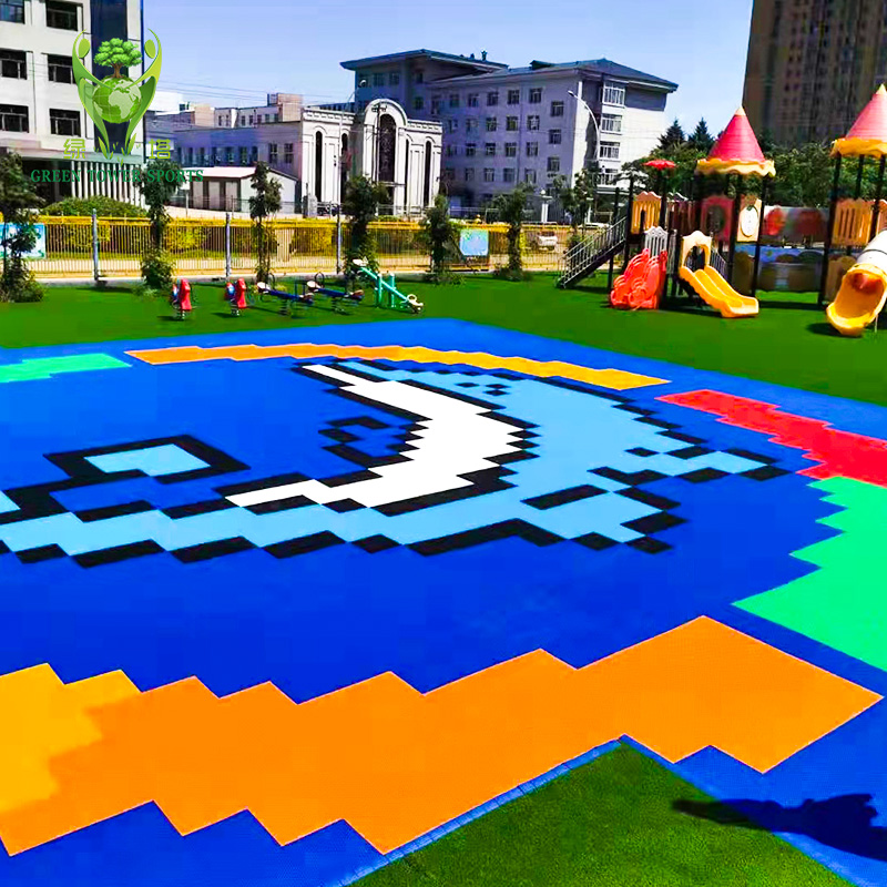 Easytoassemble plastic basketball floor playground