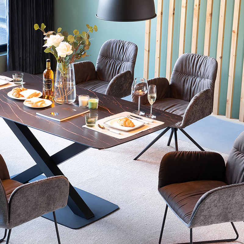 Dining Chair Oscar D20007A Shapely piece of furniture in a trendy loft look