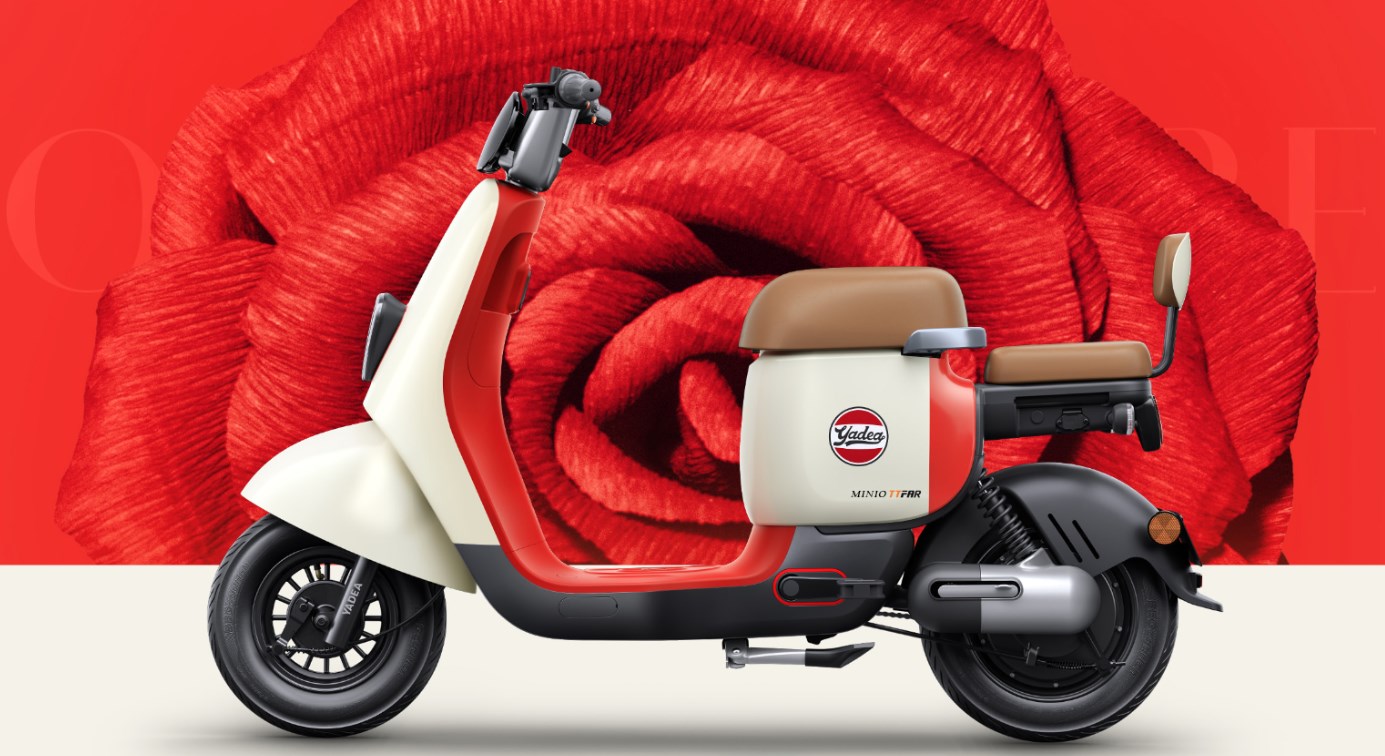 2024 Wholesale 1200W E Bike Motorcycle Electric Moped Long Range 10 Inch Electric Bike Scooter for Adults