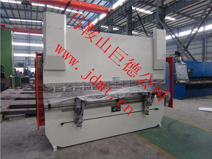 CNC bending machine Electrohydraulic servo bending machine CNC folding machine