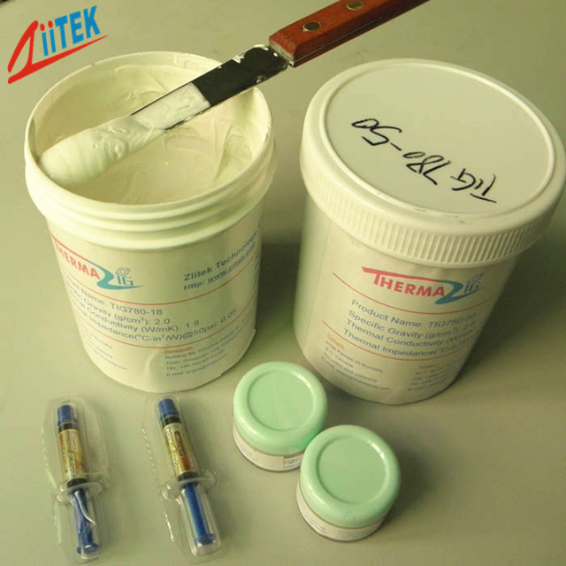 CPU High Temperature Thermal Grease Low Thermal Resistance Metal Oxide Filled