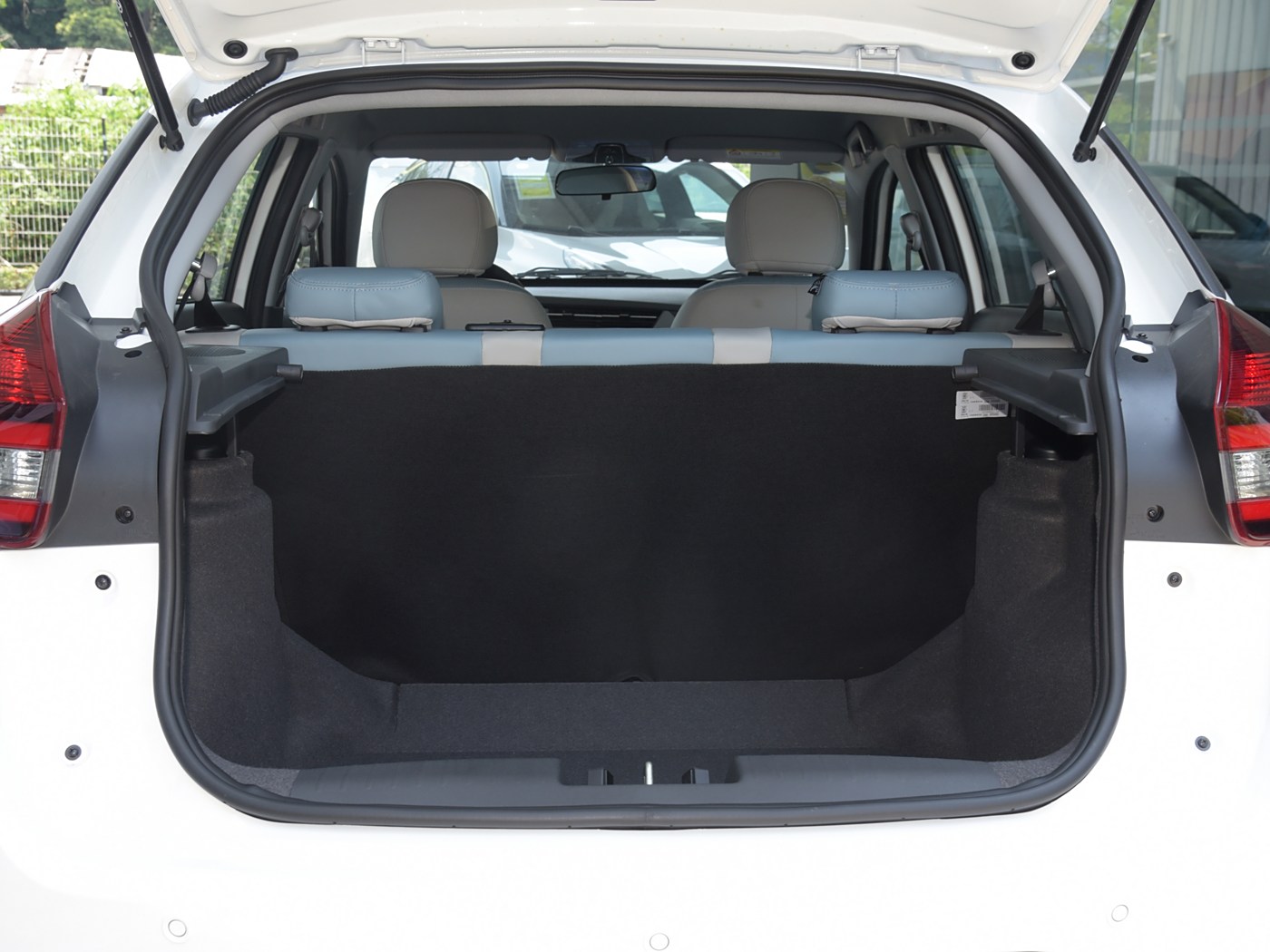 Hot Sales Cheap Small SUV2024 Chery Tiggo 3X 15L Made in China Good Price in Stock