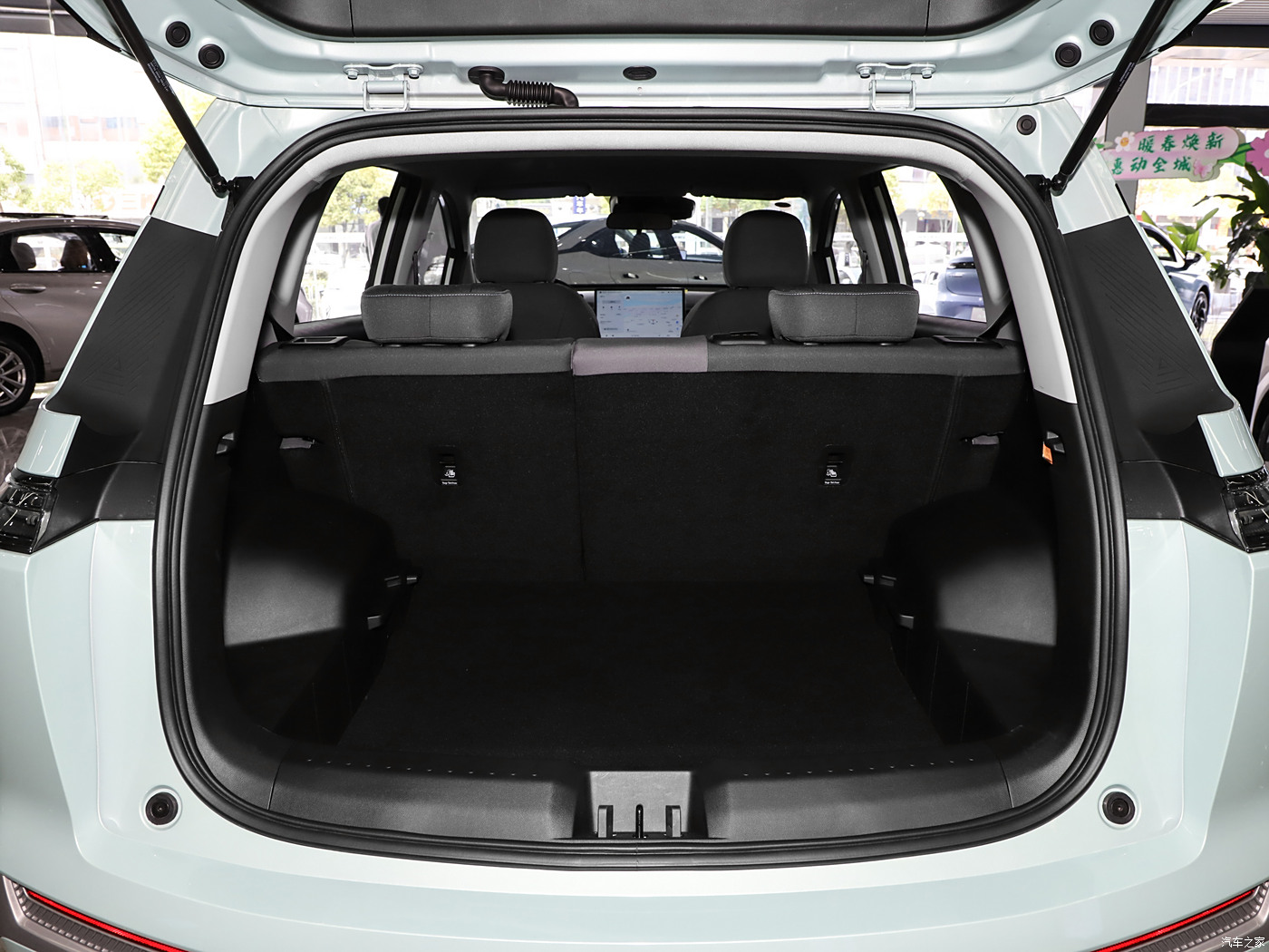 Hot Sales Cheap price New energy vehicles SUV 2024 AION Y plus430km Good Price electric car AionY 510km in Stock