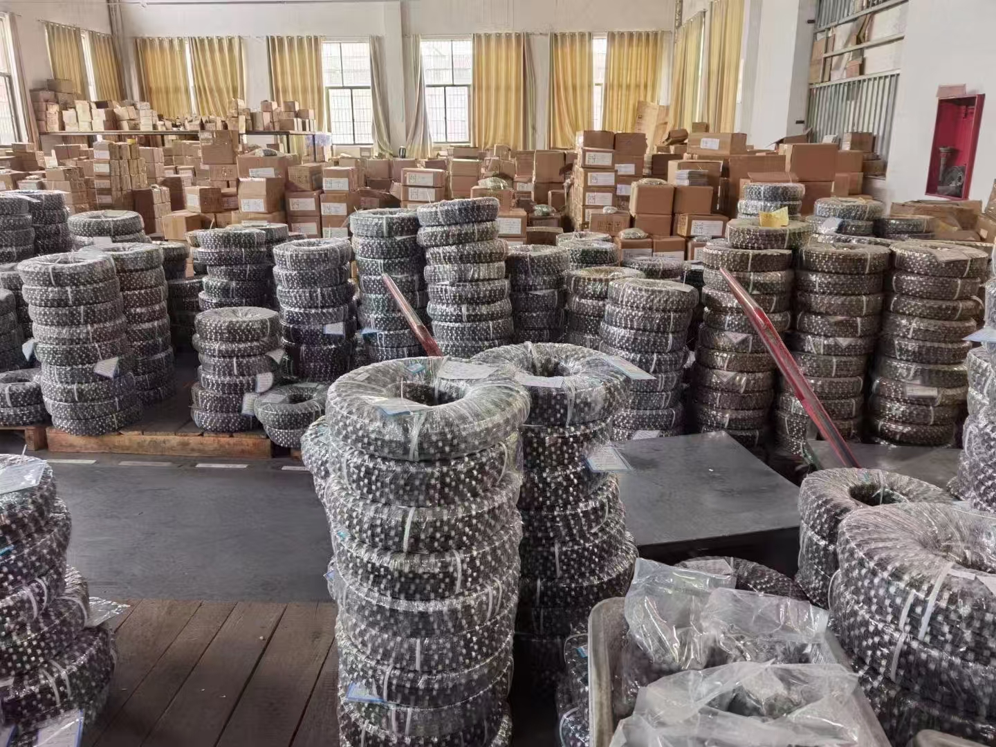 105mm 11mm 115mm Vacuum Brazed diamond wire saw for heavy concretesteel metalzincshipwreck dry cutting