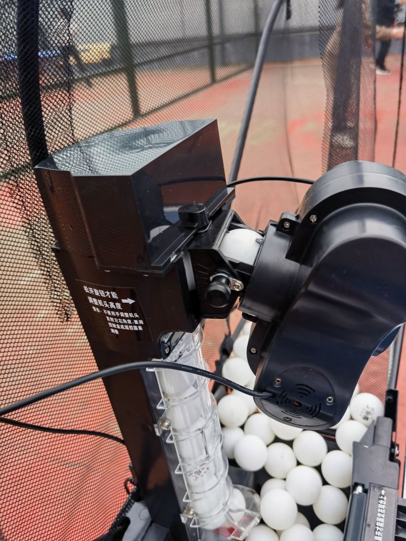 Table tennis Robot Ping pong sever machine Intelligent ping pong ball robot table tennis practice machine