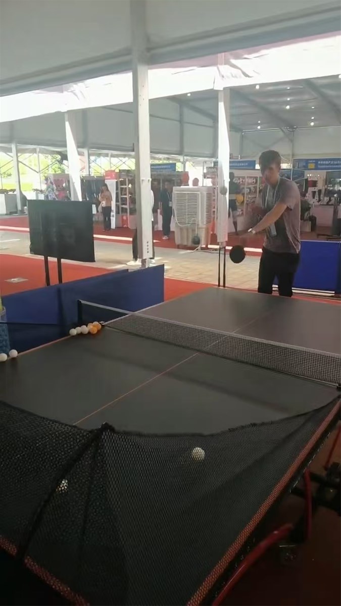 Table tennis Robot Ping pong sever machine Intelligent ping pong ball robot table tennis practice machine