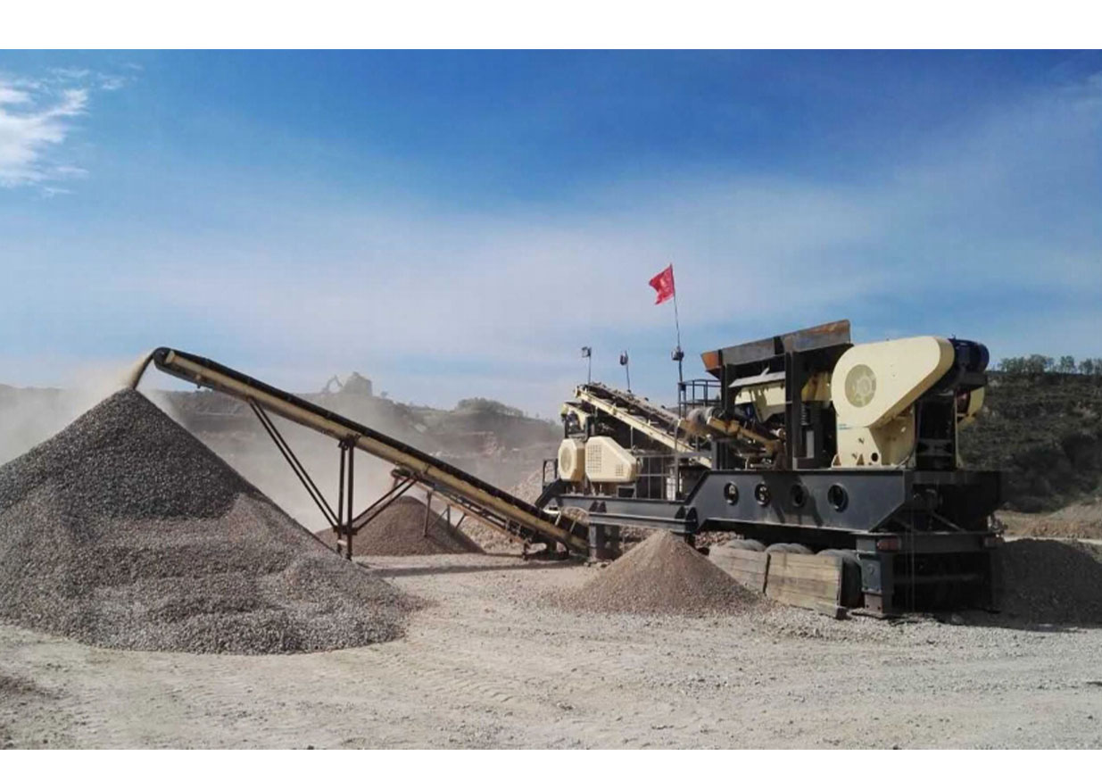 WHHX serious impact crusher tire type mobile crushing and screening machine for Mining and gravel with high output
