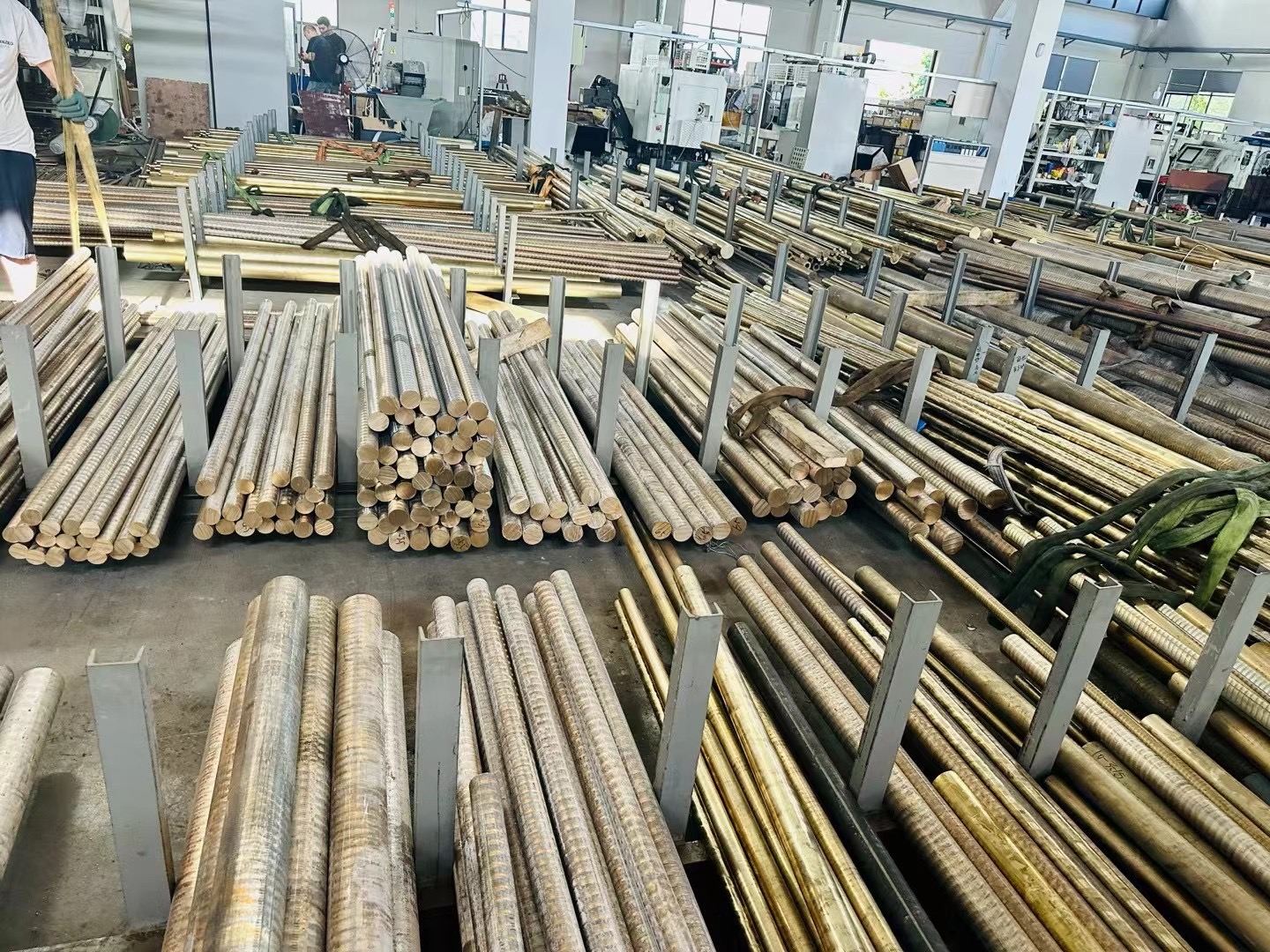 Copper alloyTin BronzeSilicon BronzeAluminum BronzeTungsten CoppeBeryllium CopperChromiumZirconiumCopperBrass