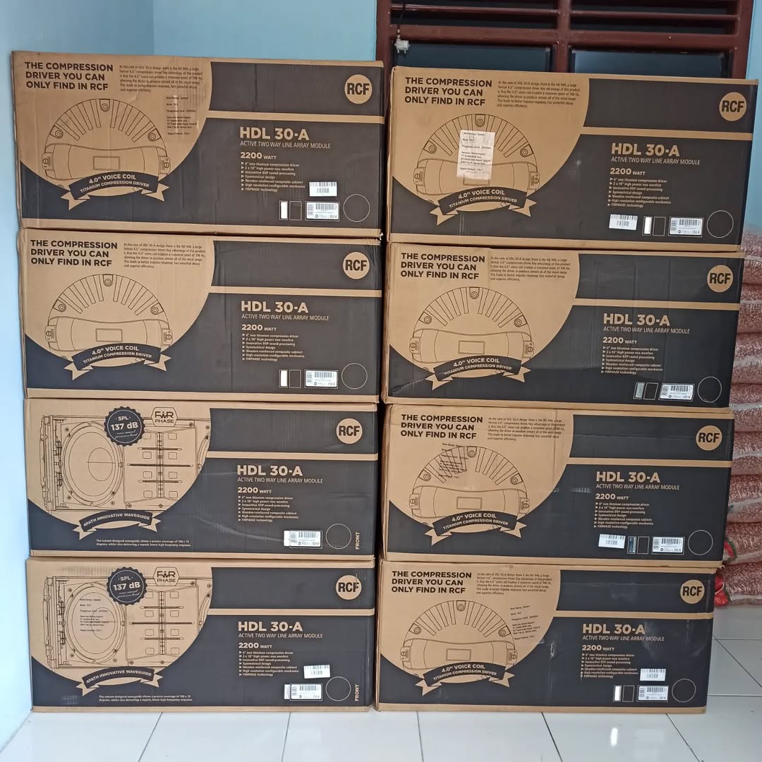 HDL 30A Active TwoWay Line Array Module