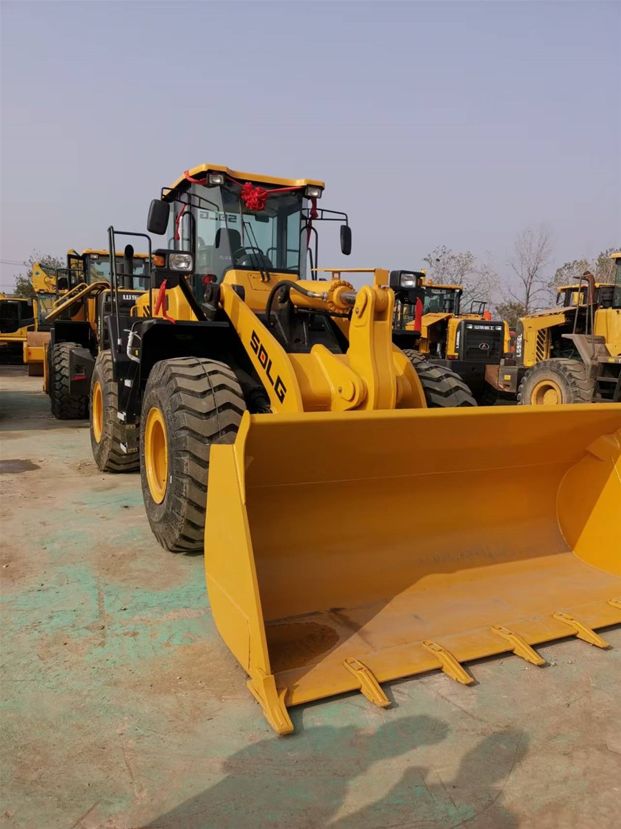 Used Lingong LG956L Medium Front Wheel Loader 5Ton Rated Load Capacity Equipped with Weichai Engine Hydraulic Pump 
