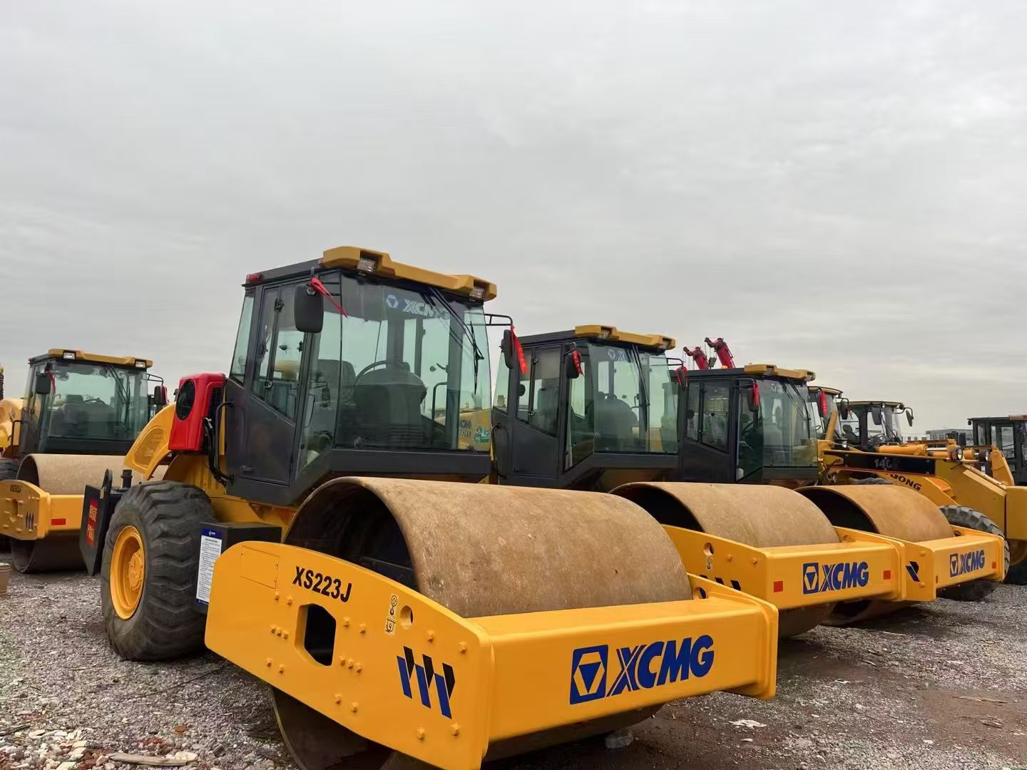 Heavyduty XS223J roller for road construction static and vibratory roller used machinery core engine pump motor