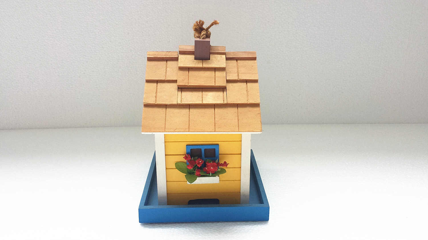 garden wooden bird house outdoor decoration